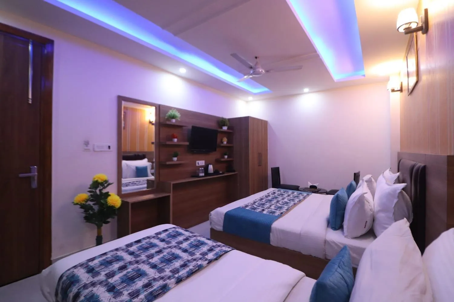 Hotel Aela Suites 