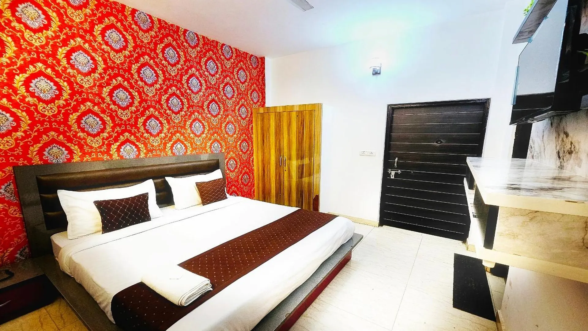 Hotel Aela Suites 