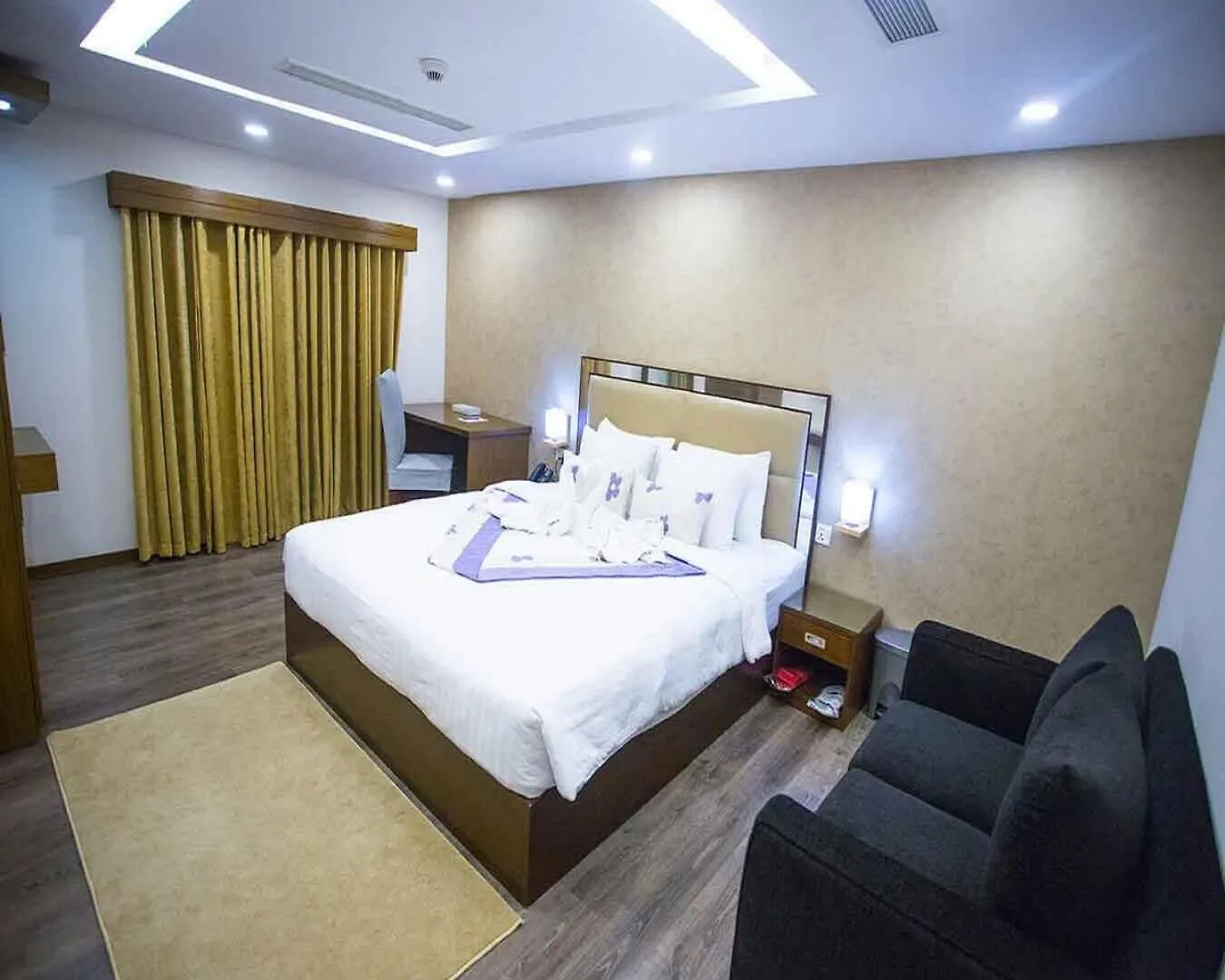 Hotel Aela Suites 